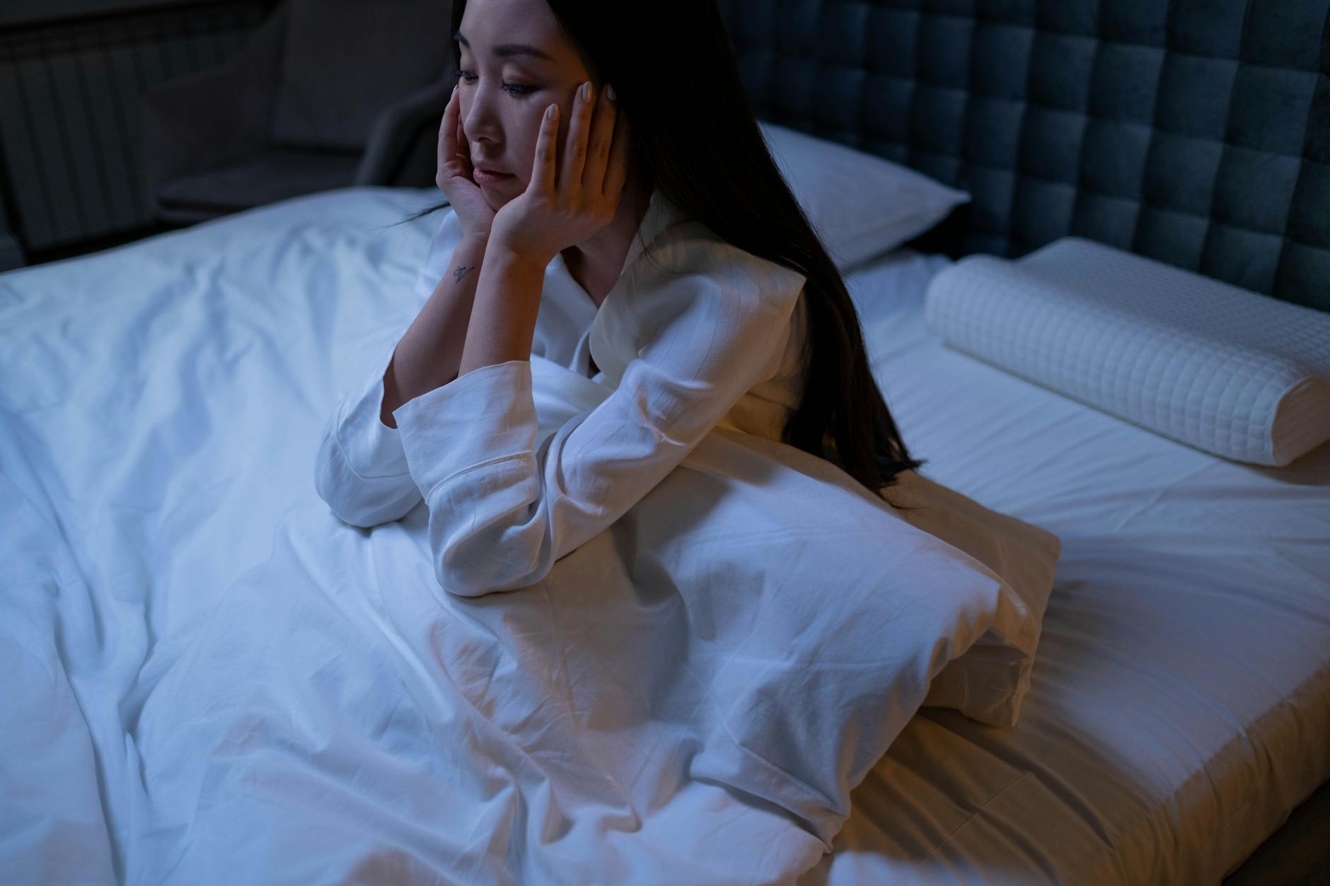 Insomnia And Anxiety: Complete 2026 Guide & Solutions